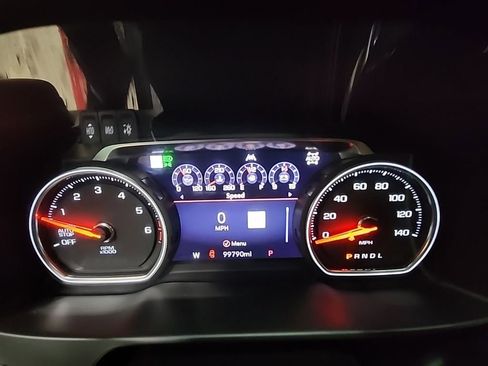 Used 2019 Chevrolet Silverado 1500 High Country w/ Technology Package AWD/4WD image 31