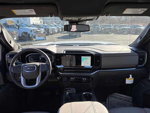 New 2025 GMC Sierra 1500 SLT w/ SLT Premium Plus Package image 31
