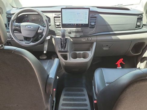 Certified 2023 Ford Transit 150 Low Roof RWD image 18