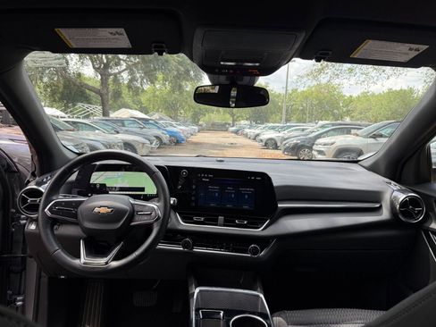 Used 2025 Chevrolet Equinox LT AWD/4WD image 31