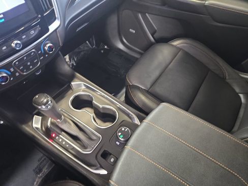 Used 2018 Chevrolet Traverse LT AWD/4WD image 29