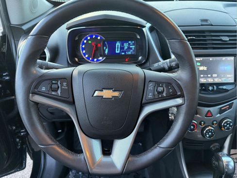 Used 2015 Chevrolet Trax LTZ AWD/4WD image 16