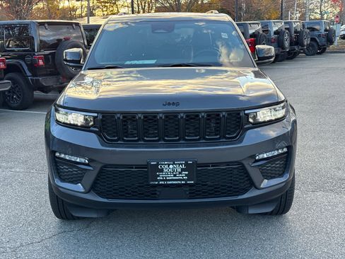New 2025 Jeep Grand Cherokee Limited w/ Black Appearance Package image 40