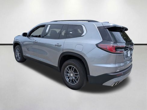 Used 2025 GMC Acadia Elevation FWD image 6