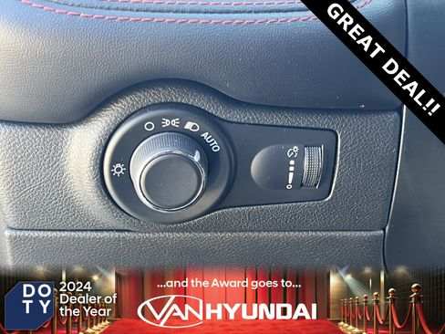 Used 2024 Dodge Durango GT image 29