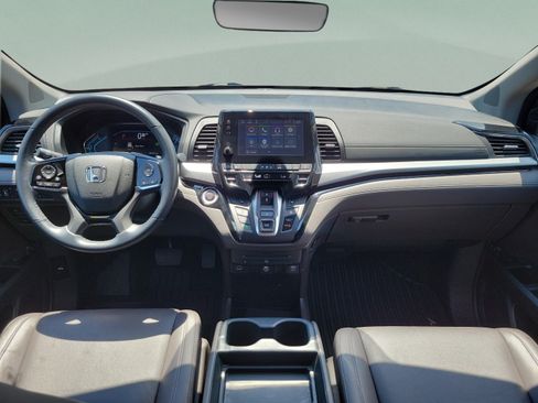Used 2024 Honda Odyssey Touring image 12
