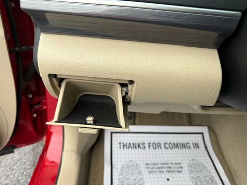 Used 2014 Toyota Camry XLE FWD image 18