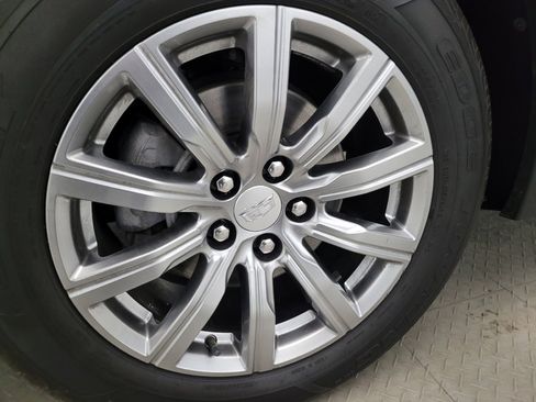 Used 2020 Cadillac XT4 Premium Luxury image 31