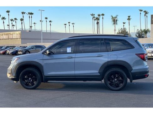 Certified 2022 Honda Pilot TrailSport image 2