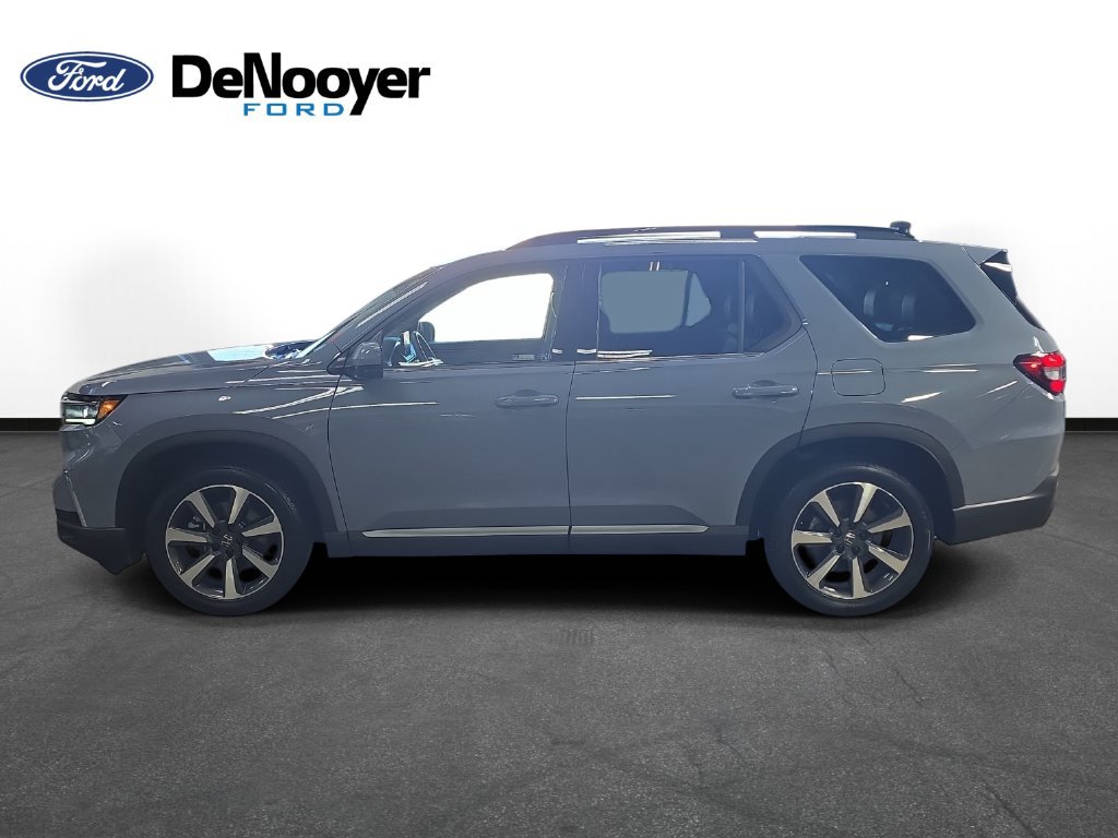 Used 2025 Honda Pilot Elite image 9