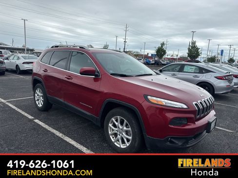 Used 2014 Jeep Cherokee Latitude AWD/4WD image 9