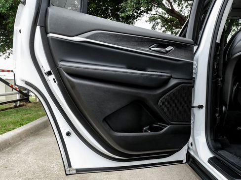 Used 2023 Jeep Grand Cherokee L Limited image 59