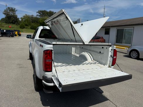 Used 2022 Chevrolet Colorado LT w/ Fleet Safety Package AWD/4WD image 6