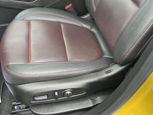 Used 2024 Chevrolet Blazer RS FWD image 19