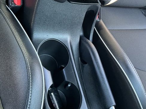 Used 2022 Kia Forte GT-Line image 30