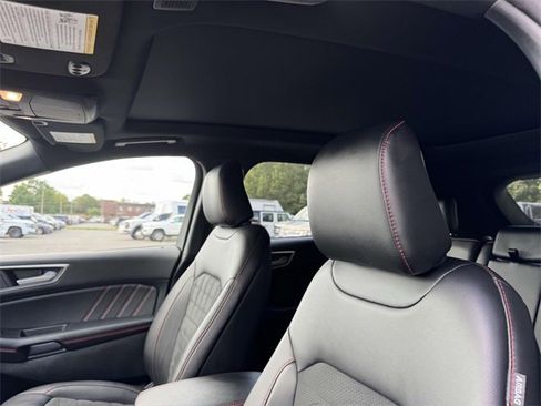 Used 2024 Ford Edge ST-Line w/ Cargo Accessory Package image 30