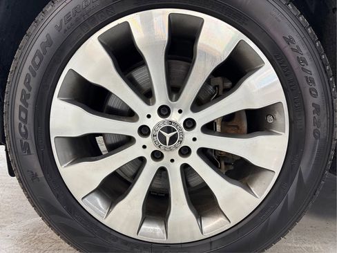 Used 2019 Mercedes-Benz GLS 450 4MATIC image 32