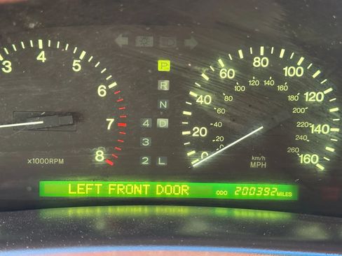 Used 1998 Lexus LS 400 RWD image 14