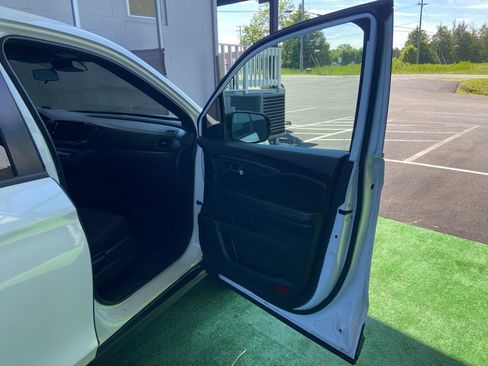 Used 2021 Honda Passport Sport image 38