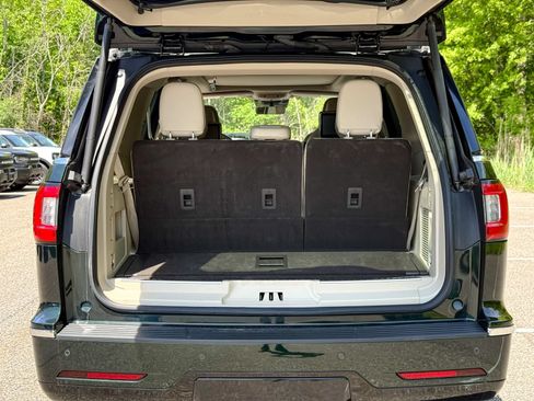 Used 2021 Lincoln Navigator Reserve AWD/4WD image 13