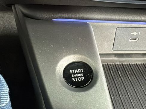 New 2026 Nissan Sentra SR w/ SR Premium Package FWD image 26