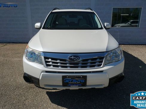 Used 2012 Subaru Forester 2.5X Premium w/ All-Weather Pkg AWD/4WD image 2