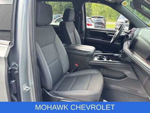 Used 2025 Chevrolet Tahoe LS AWD/4WD image 28