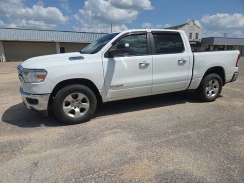 Used 2019 RAM 1500 Big Horn RWD image 4