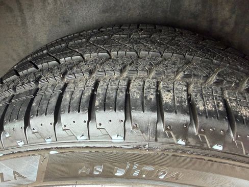 Used 2016 Porsche Cayenne image 30