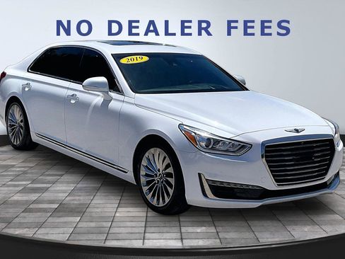 Used 2019 Genesis G90 5.0 Ultimate RWD image 3