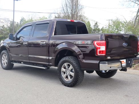 Used 2018 Ford F150 XLT w/ Equipment Group 302A Luxury image 9