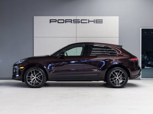 Certified 2026 Porsche Macan AWD/4WD image 2