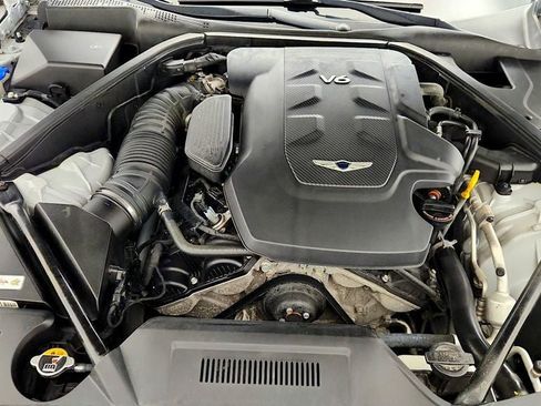 Used 2017 Genesis G80 3.8 RWD image 24