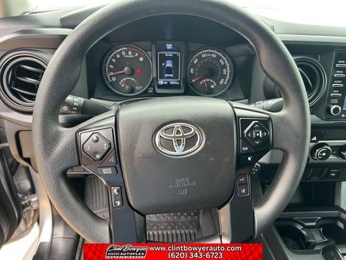 Used 2022 Toyota Tacoma SR w/ SR Convenience Package RWD image 15
