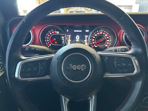 Used 2022 Jeep Gladiator Rubicon w/ Trailer Tow Package AWD/4WD image 23
