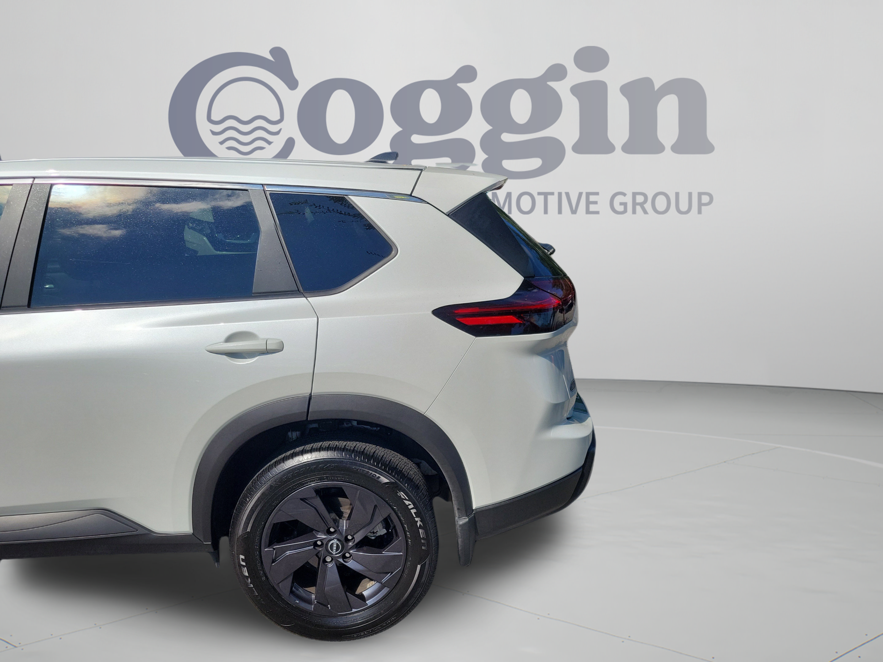 Certified 2026 Nissan Rogue SV FWD image 29