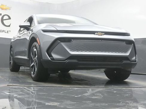 New 2026 Chevrolet Equinox EV LT w/ Comfort Package image 3