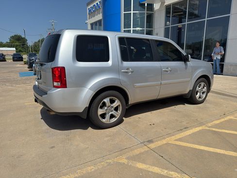 Used 2015 Honda Pilot EX-L image 2