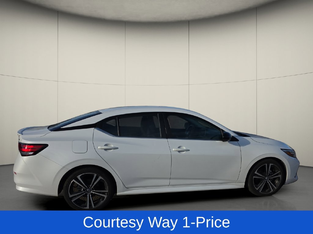 Used 2023 Nissan Sentra SR w/ Trunk Package FWD image 11