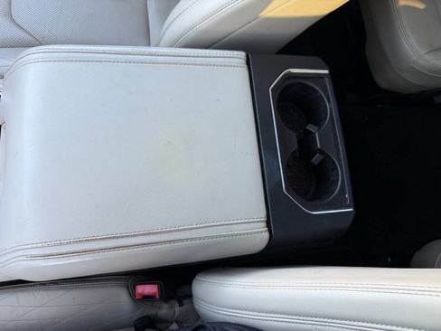 Used 2018 Ford Expedition Platinum RWD image 66