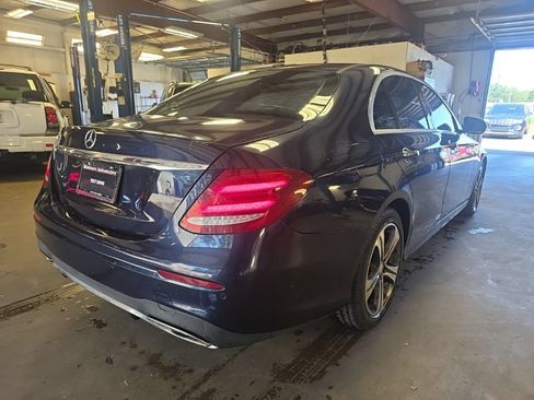 Used 2017 Mercedes-Benz E 300 image 3