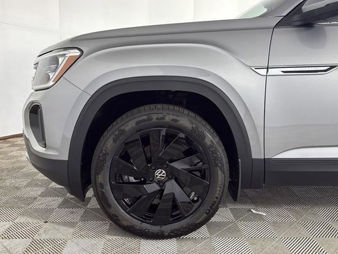 New 2026 Volkswagen Atlas Cross Sport SE AWD/4WD image 3