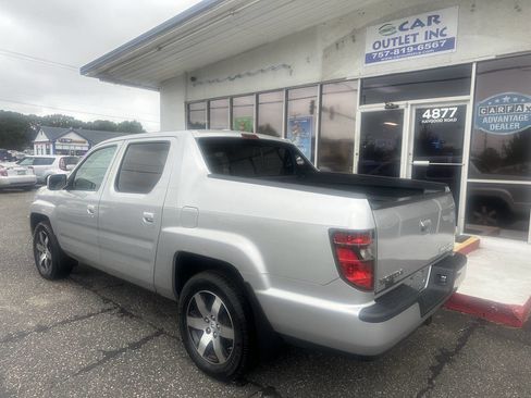 Used 2014 Honda Ridgeline SE image 4