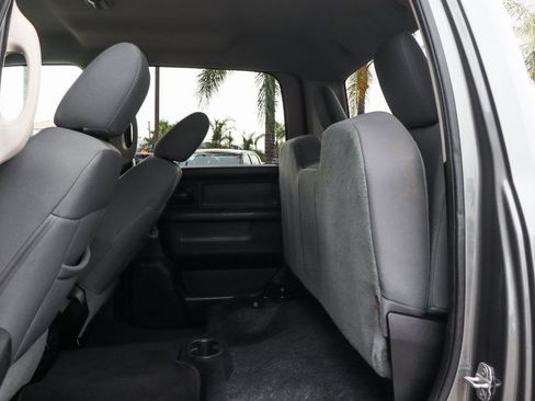 Used 2013 RAM 2500 Tradesman w/ Chrome Appearance Group image 31