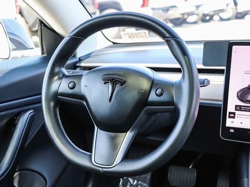 Used 2018 Tesla Model 3 Long Range AWD/4WD image 15