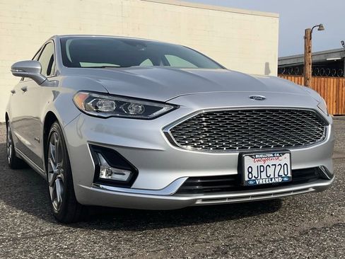 Used 2019 Ford Fusion Titanium image 58