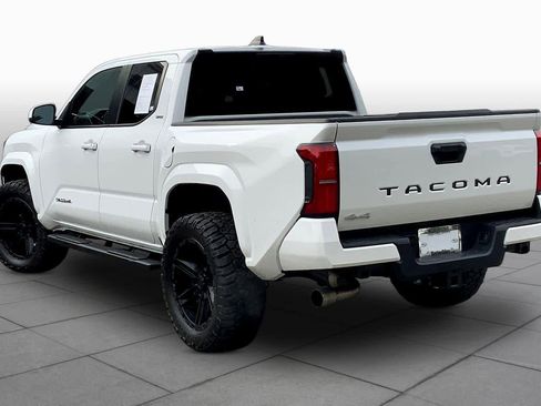 Used 2024 Toyota Tacoma SR5 AWD/4WD image 29