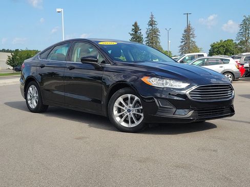 Certified 2020 Ford Fusion SE FWD image 32