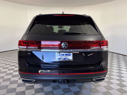 Used 2026 Volkswagen Atlas SE w/ Black Wheel Package FWD image 10