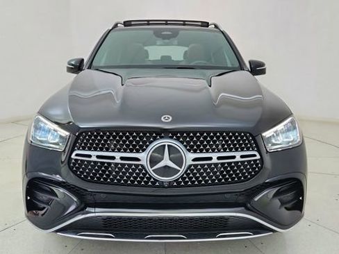 Used 2025 Mercedes-Benz GLE 450e 4MATIC image 13